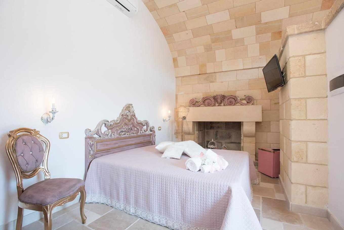 Castello Salentino B&B Мелендуньо Экстерьер фото